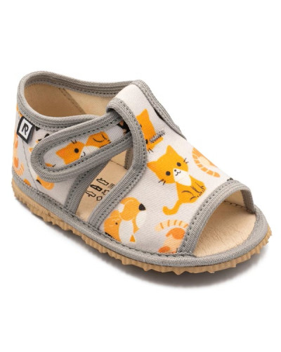 Detské prezuvky - maznavé s mačacím šarmom – sivé detské papuče s ortopedickou stielkou pre dokonalé pohodlie