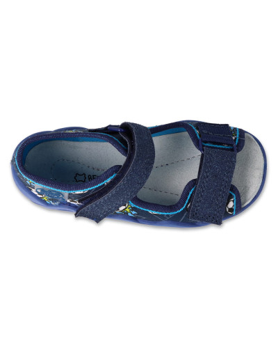 BEFADO - rýchlosť na nohách: chlapčenské prezuvky s futbalovou loptou v plameňoch – rýchly krok do brány! ⚽🔥