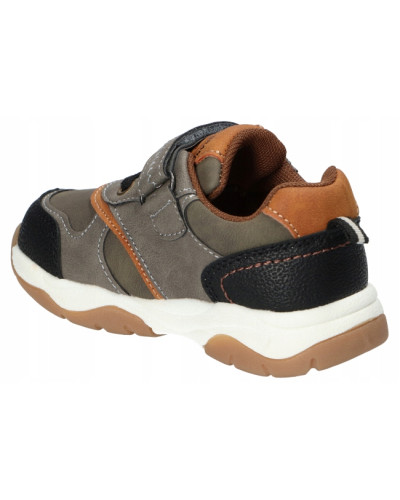 AmericanClub - šedá elegancia s dotykom dobrodružstva–chlapčenské tenisky,kde sa snúbi sila ocele, teplo dreva a pevnosť skaly🌟🌳