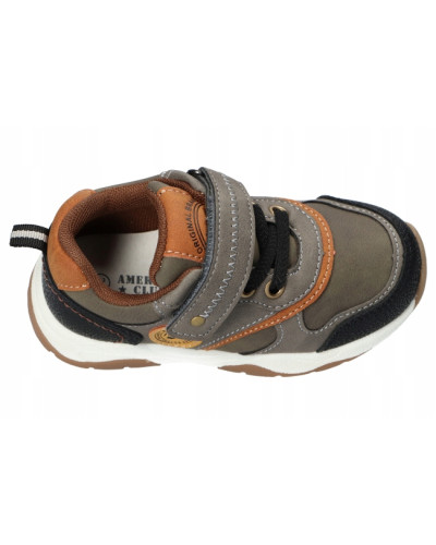 AmericanClub - šedá elegancia s dotykom dobrodružstva–chlapčenské tenisky,kde sa snúbi sila ocele, teplo dreva a pevnosť skaly🌟🌳